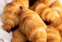 Flaky Gluten-Free Croissants: Buttery Recipe for Perfect Layers