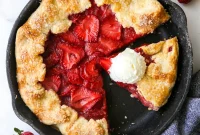 Skillet Strawberry Pie: Sweet, Quick Pan-Baked Dessert