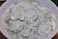 Creamy Greek Yogurt Cucumber Salad with Dill and Lemon