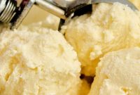 Classic Homemade Vanilla Ice Cream Recipe
