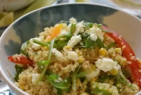 Refreshing Summer Quinoa Salad with Tomatoes, Cucumbers & Herbs