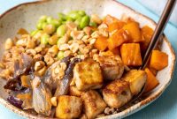Crispy Tofu Buddha Bowl with Sesame Ginger Dressing