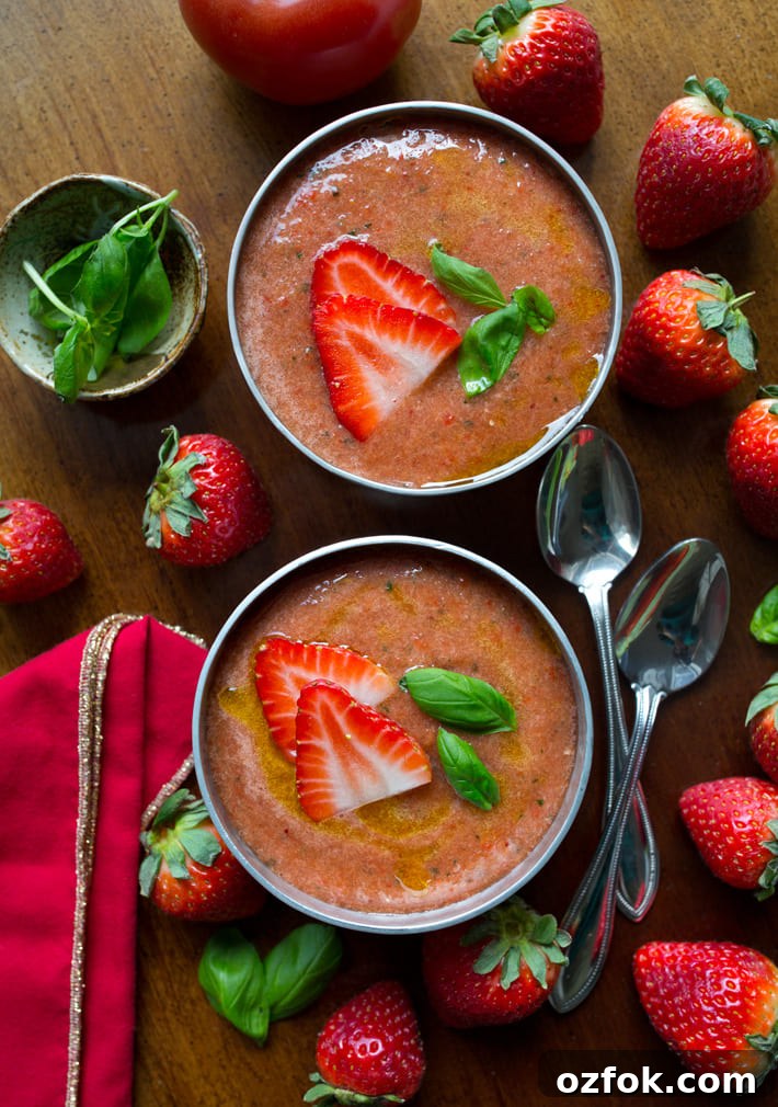 Chilled Strawberry Gazpacho (Cold Tomato Soup) Chilled Strawberry Gazpacho (Cold Tomato Soup)