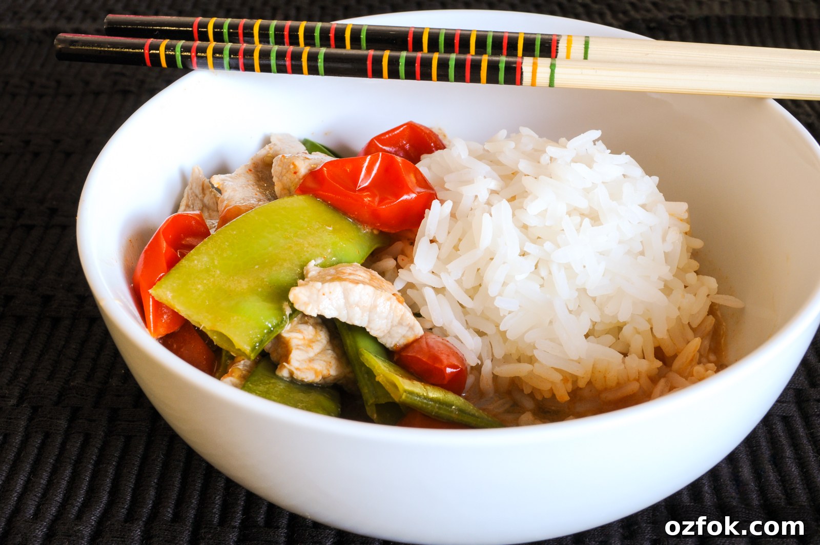 Red Curry Pork with Tomatoes and Snow Peas 
