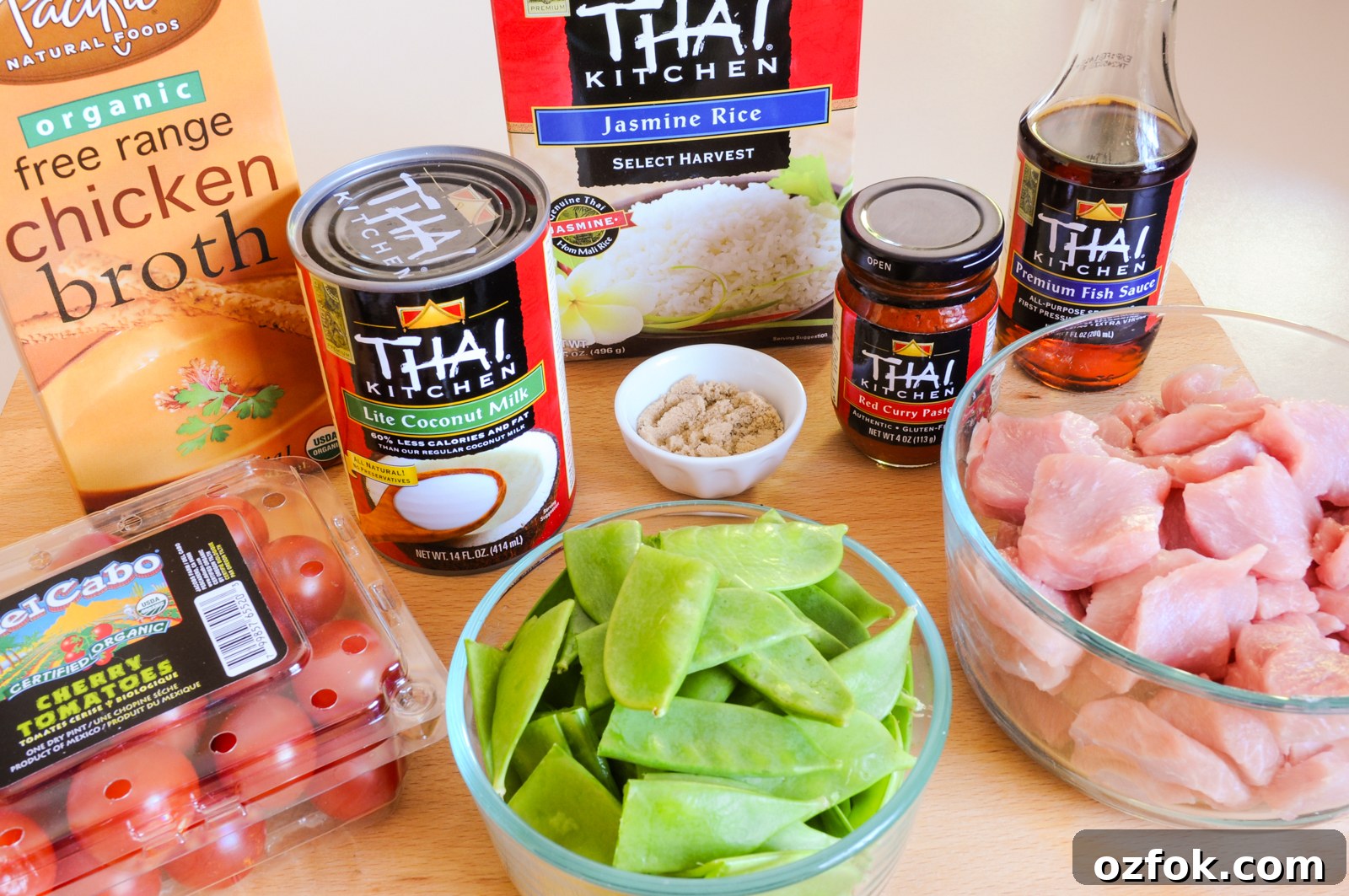 Red Curry Pork with Tomatoes and Snow Peas 