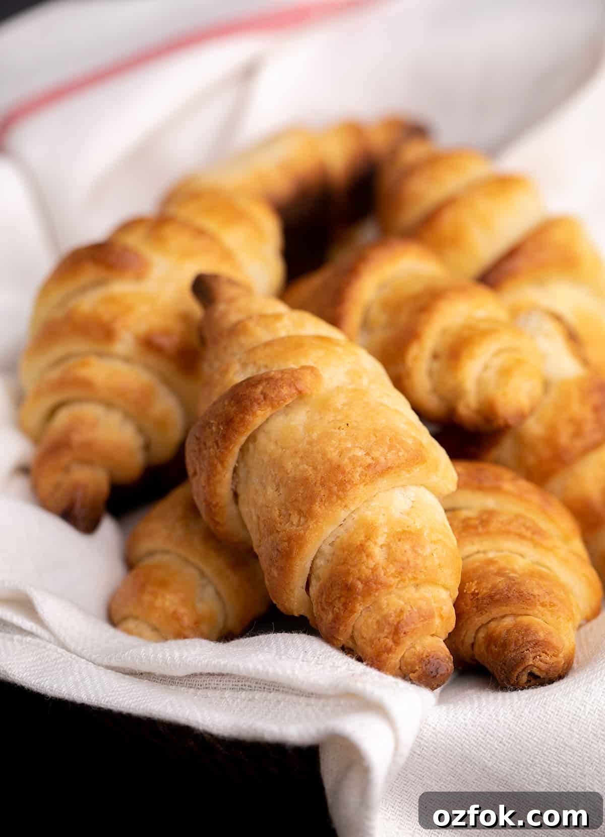 Flaky Gluten-Free Croissants: Buttery Recipe for Perfect Layers 2 img 19684 1