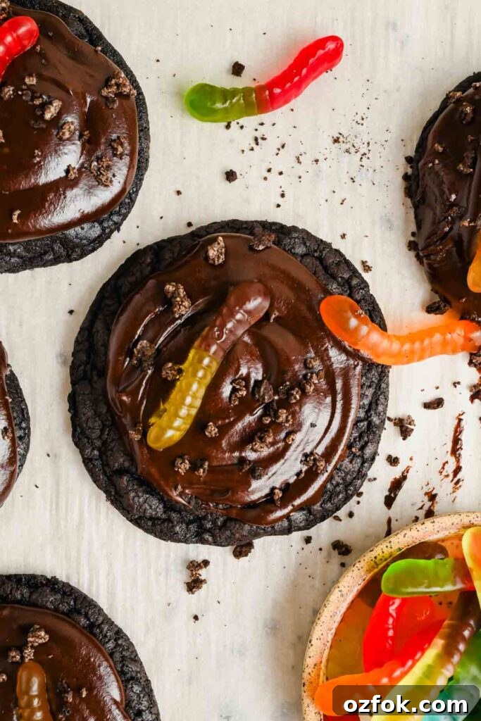 Oreo Muddy Buddies (Oreo Puppy Chow) — No-Bake Chocolate Snack 10 Dirt Cake Cookies