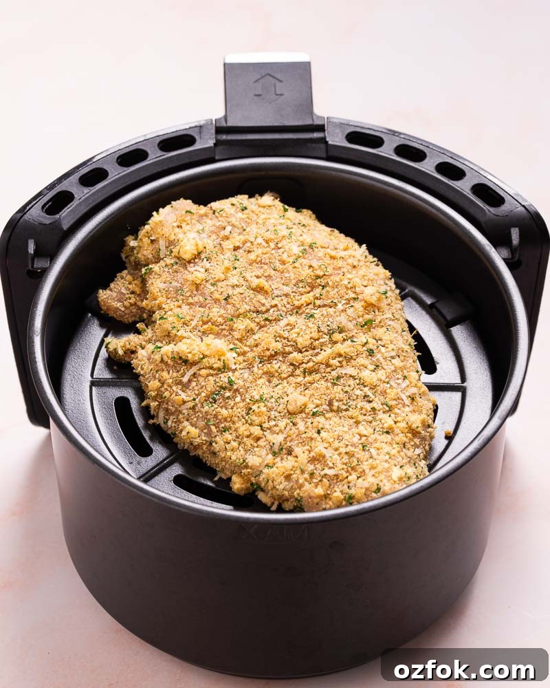 Keto Air Fryer Chicken Parmesan Recipe for Crispy Low-Carb Dinner 11 Keto Air Fryer Chicken Parmesan-5-prep