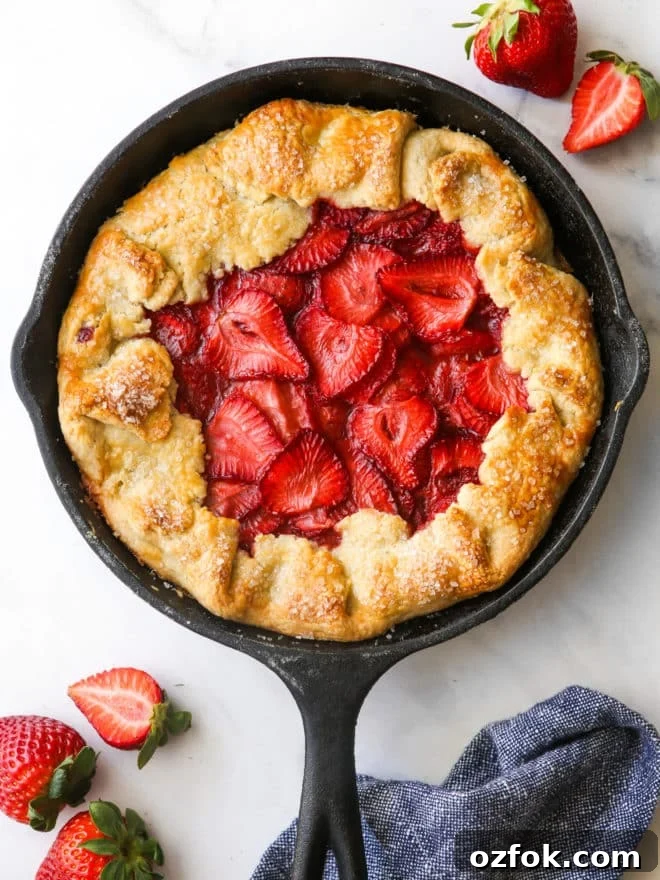 Skillet Strawberry Pie: Sweet, Quick Pan-Baked Dessert 6 baked strawberry skillet pie