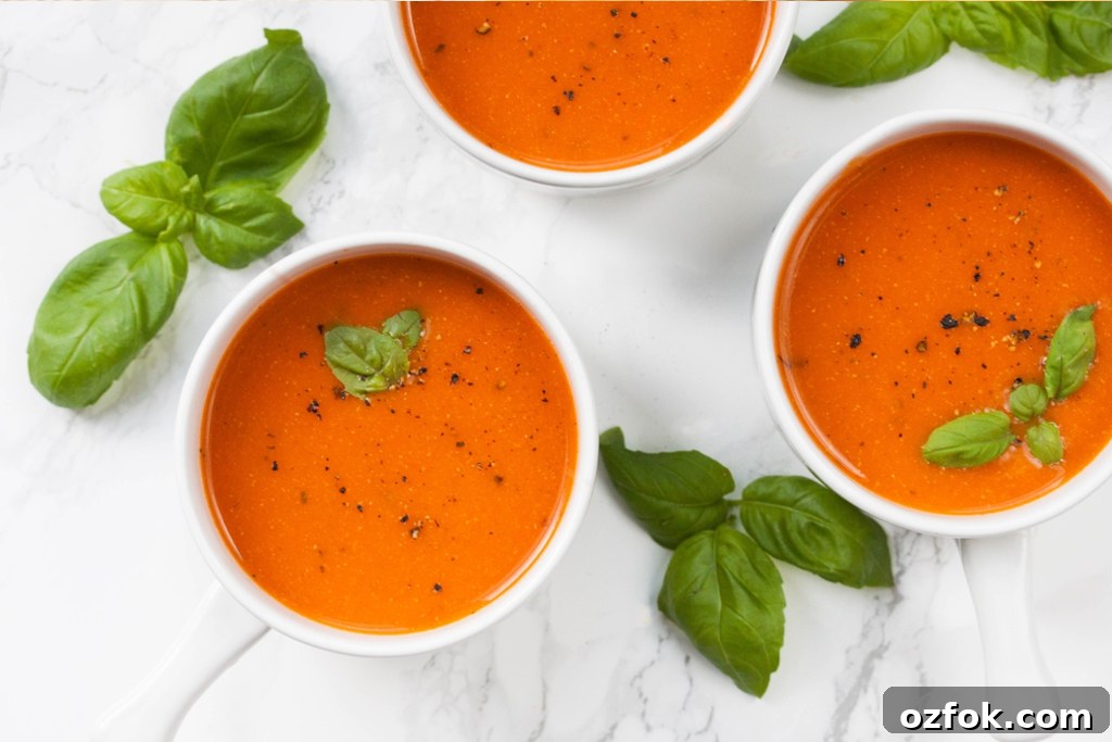 Rich Roasted Tomato Soup with Garlic