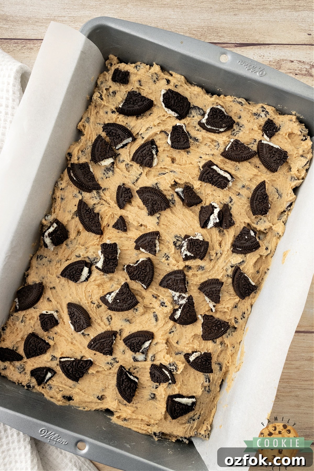 Decadent Oreo Cookie Bar Recipe: Chewy, No-Bake Dessert 12 Add more chopped Oreos on top of cookie dough.