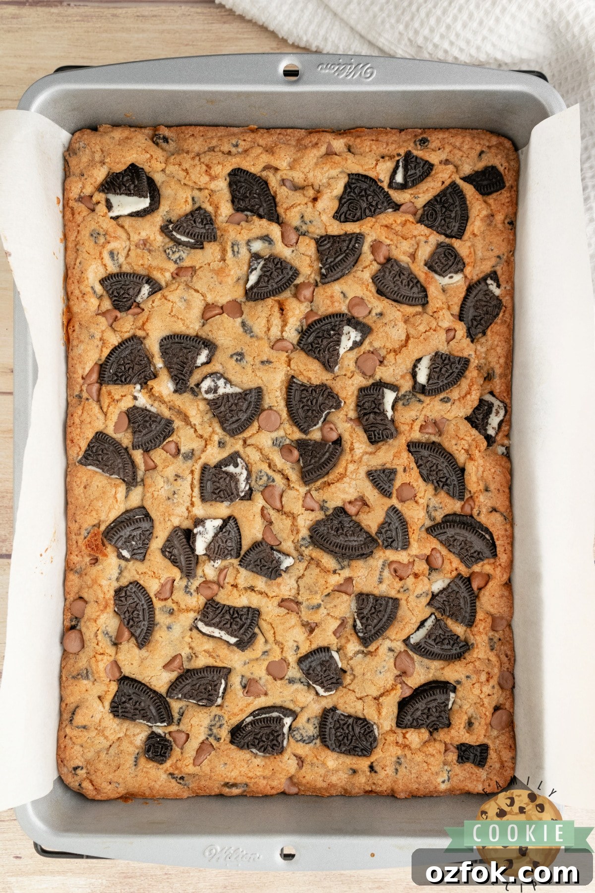 Decadent Oreo Cookie Bar Recipe: Chewy, No-Bake Dessert 13 Baked cookie bars.