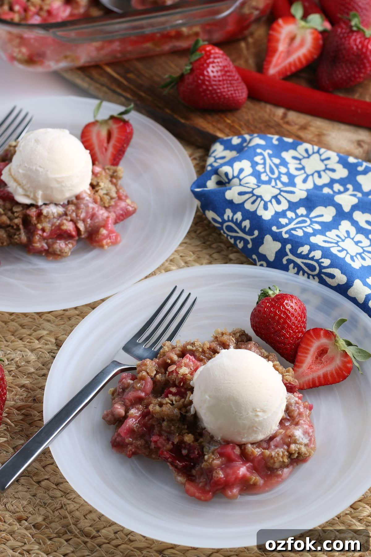 Strawberry Rhubarb Crisp is a delicious and easy Summer dessert. Strawberry Rhubarb Crisp on plates