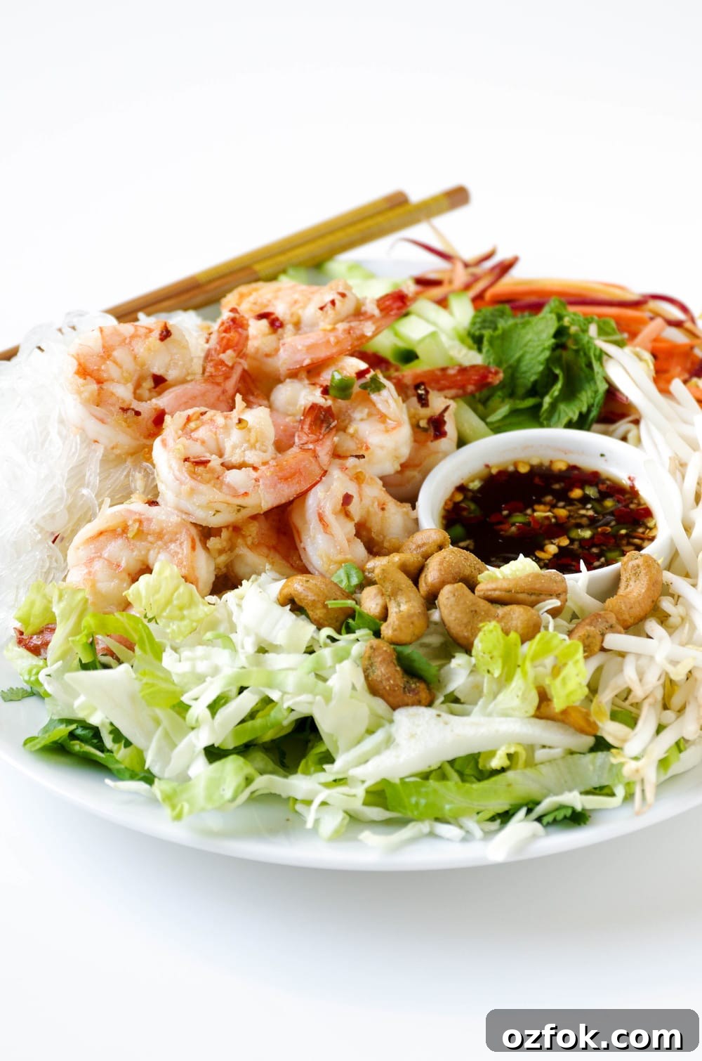 How to Cook Vermicelli Noodles Perfectly Every Time 3 close up of Vermicelli Noodles plated