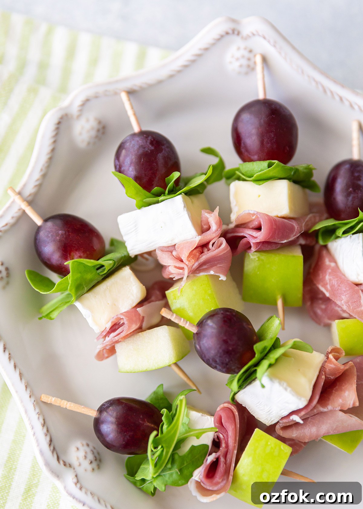 Brie and Prosciutto Fruit Skewers: Elegant Party Appetizer 3 Brie Prosciutto Grapes Apple Appetizer