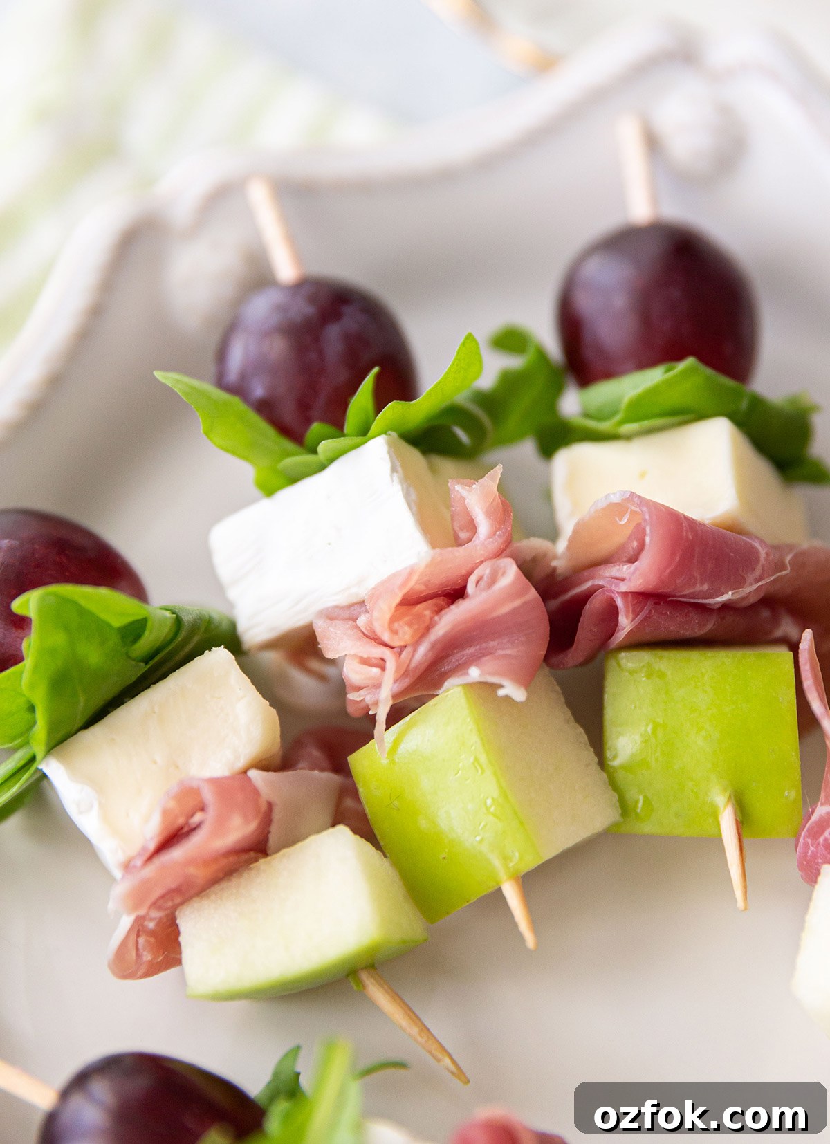 Brie and Prosciutto Fruit Skewers: Elegant Party Appetizer 5 Brie Prosciutto and Grape Skewers